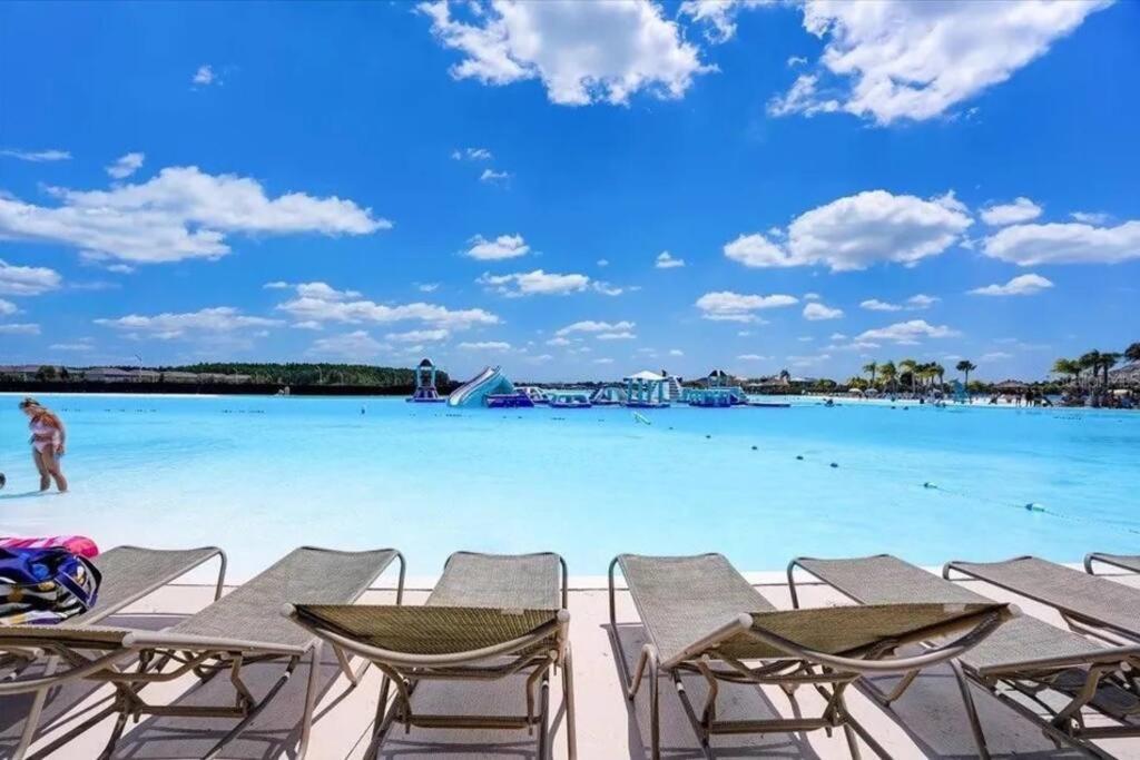 Modern Oasis! 3Br Townhouse In A Lagoon Community ウェスレイ・チャペル エクステリア 写真
